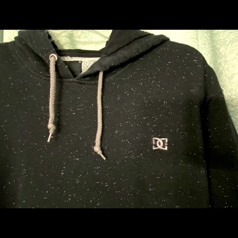 DC brand pullover hoodie